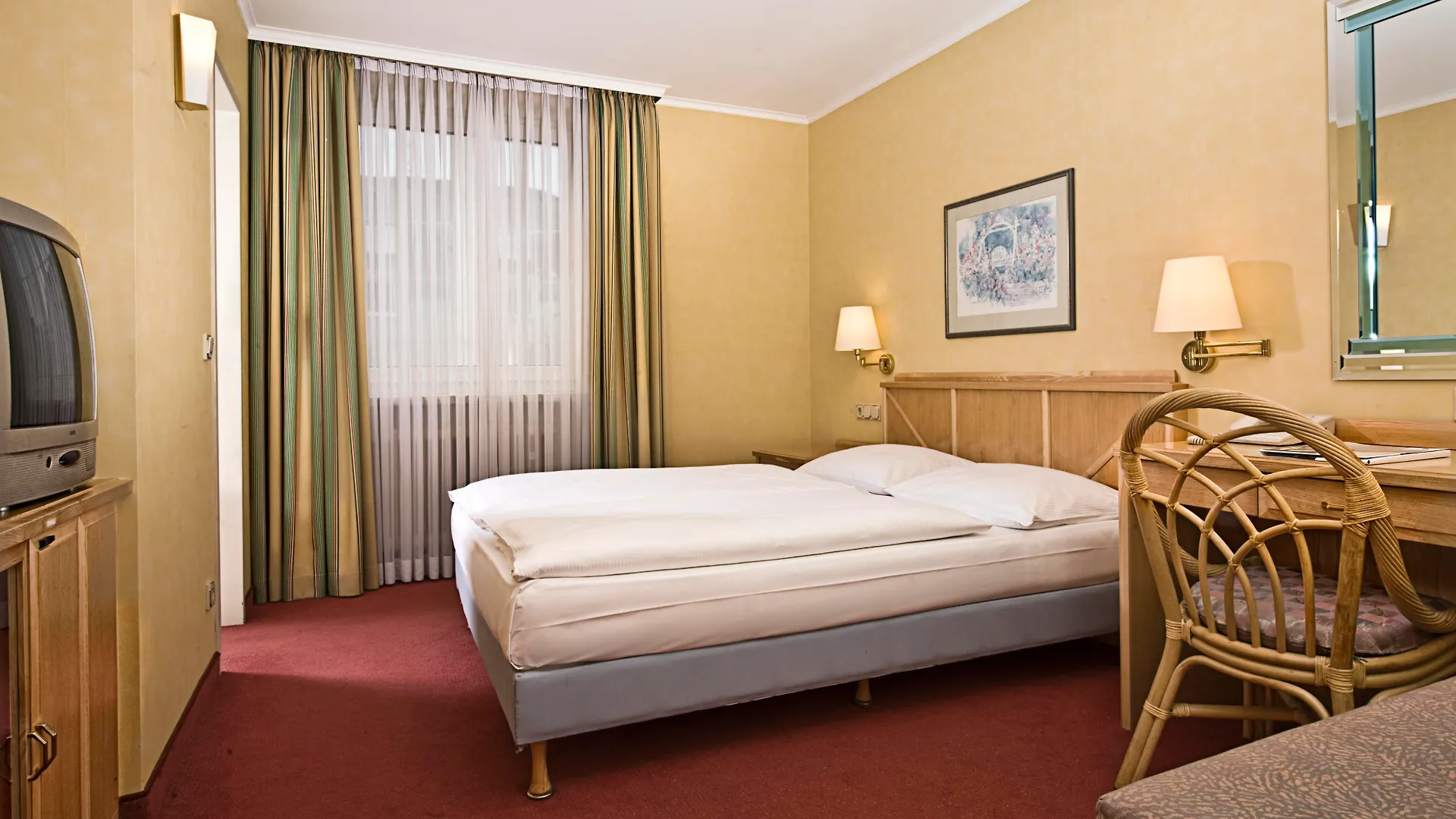 Tryp By Wyndham Koeln City Centre Otel Köln